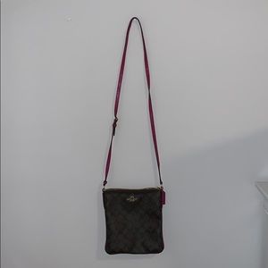 Crossbody Coach purse